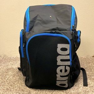 Used Arena swim bag- in excellent condition